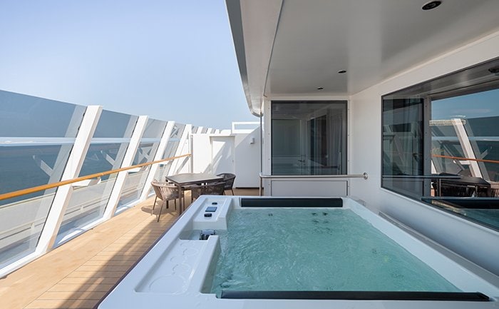 MSC Yacht Club Owner’s Suite With Whirlpool Bath| MSC Cruises MSC Yacht Club Owner’s Suite With Whirlpool Bath| MSC Cruises