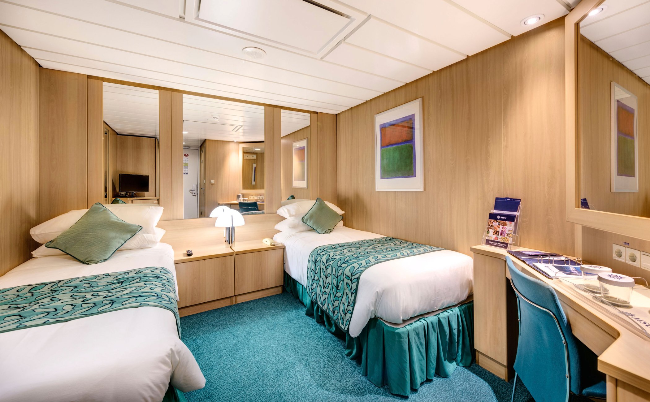 MSC Sinfonia Cabin: Interior 05