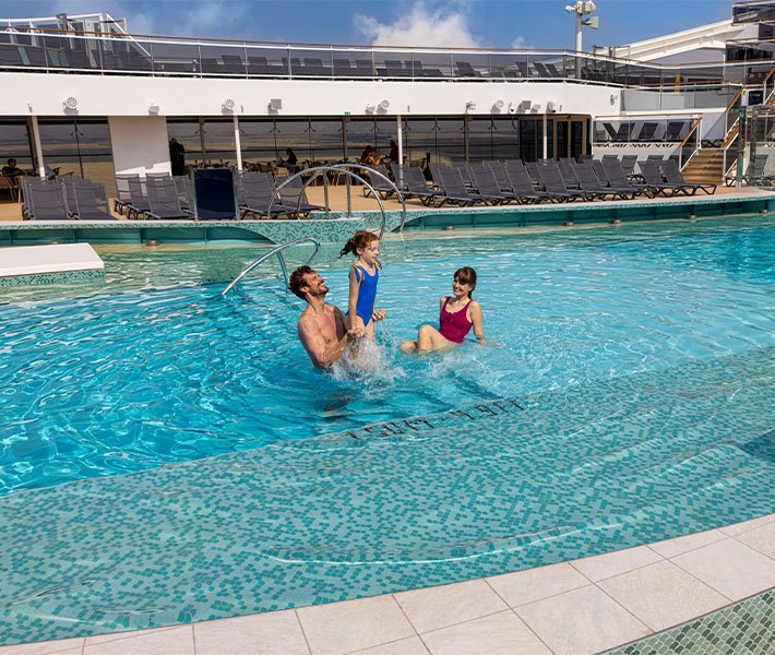 Family cruises, pool area, cruise ship | MSC Cruises